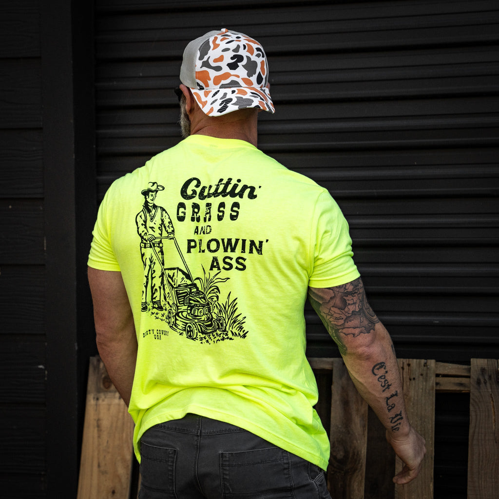 Cutting Grass & Plowin' Ass Men's T-Shirt