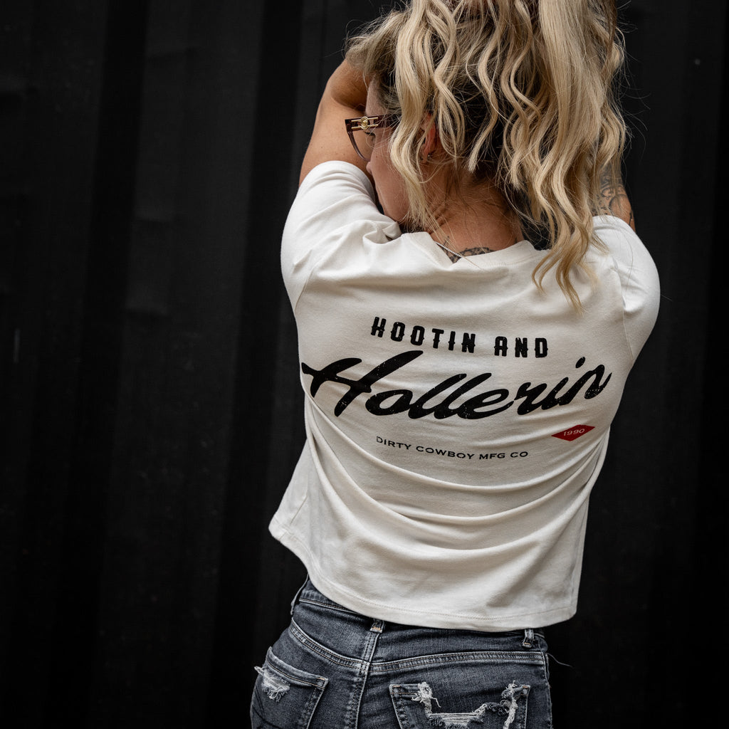 Hootin And Hollerin' Women's Cropped T-Shirt