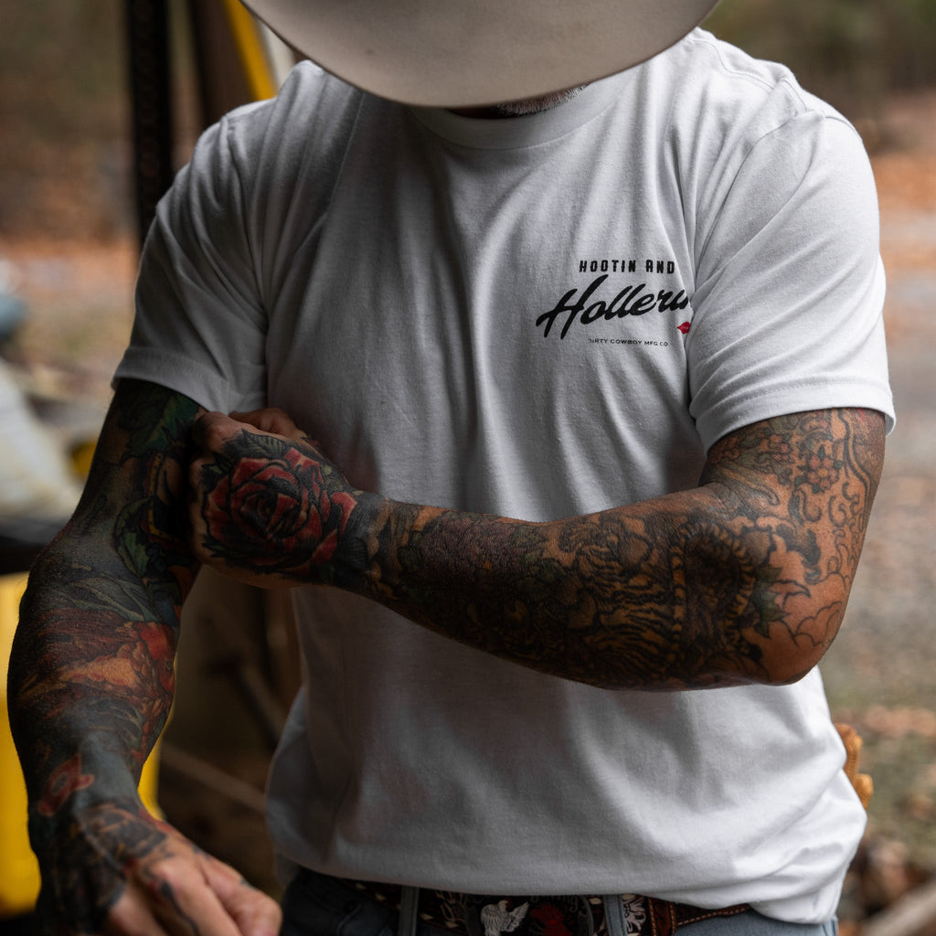 Hootin And Hollerin Men's T-Shirt